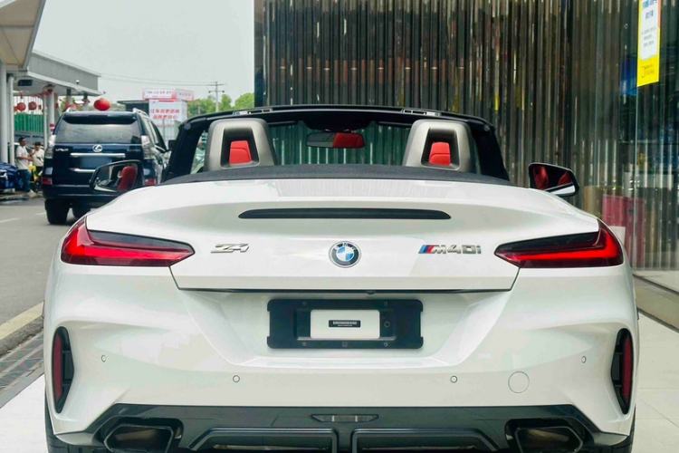 Used BMW Z4 2022 M40i M Sport Performance Edition Exterior 1