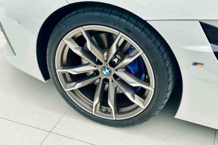 Used BMW Z4 2022 M40i M Sport Performance Edition Exterior 3