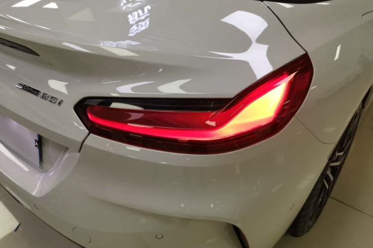 Used BMW Z4 2022 sDrive 25i M Sport Package Exterior 6