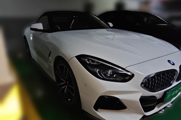 Used BMW Z4 2022 sDrive 25i M Sport Package Front Right 45 Deg