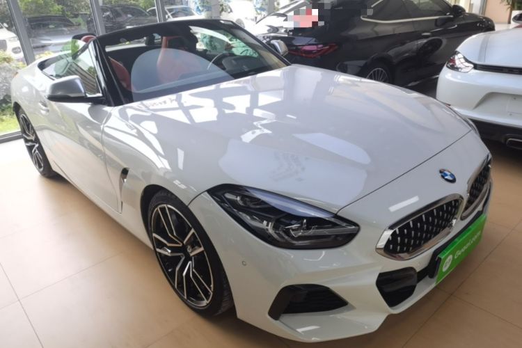 Used BMW Z4 2022 sDrive 25i M Sport Package Front Right 45 Deg