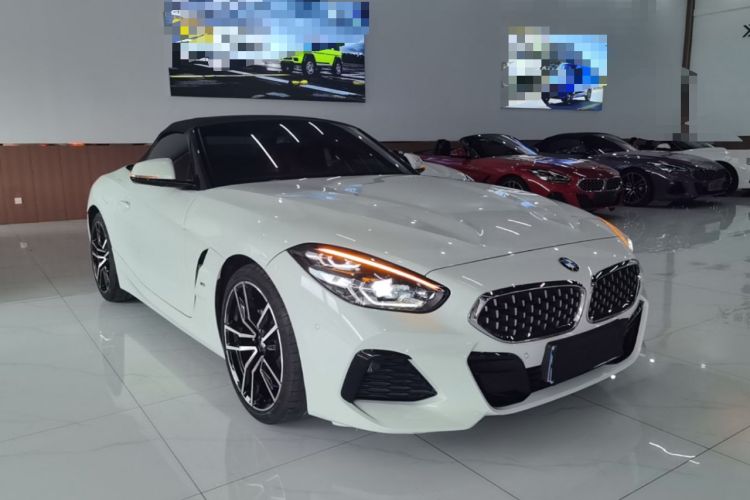 Used BMW Z4 2022 sDrive 25i M Sport Package Front Right 45 Deg