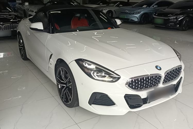 Used BMW Z4 2022 sDrive 25i M Sport Package Front Right 45 Deg