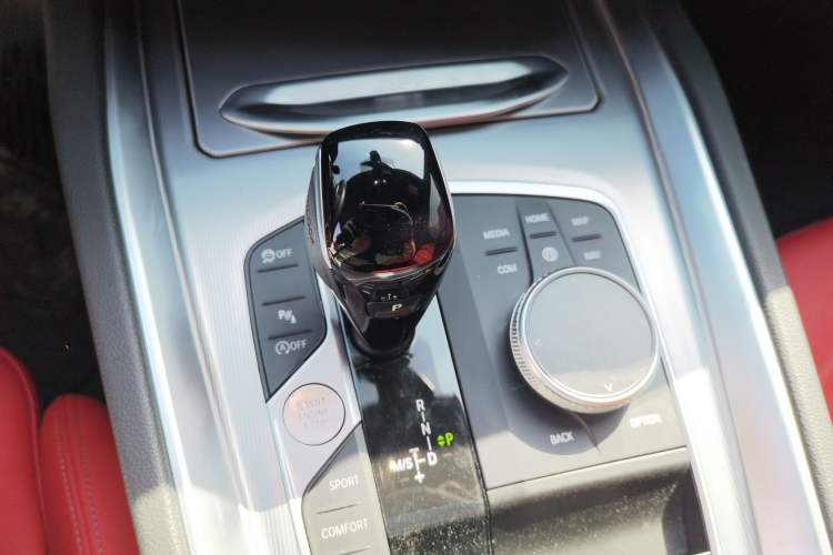 Used BMW Z4 2022 sDrive 25i M Sport Night Edition package Gear Lever