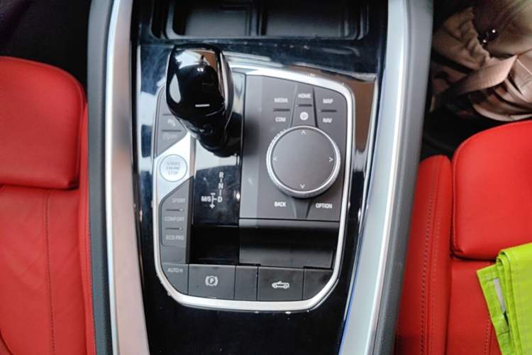 Used BMW Z4 2022 sDrive 25i M Sport Package Gear Lever