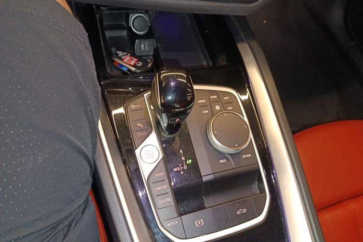 Used BMW Z4 2022 sDrive 25i M Sport Package Gear Lever