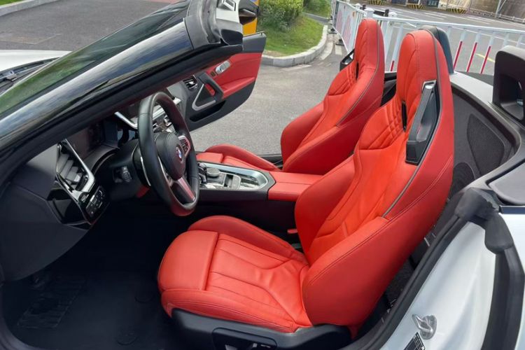 Used BMW Z4 2022 sDrive 25i M Sport Package Interior 2