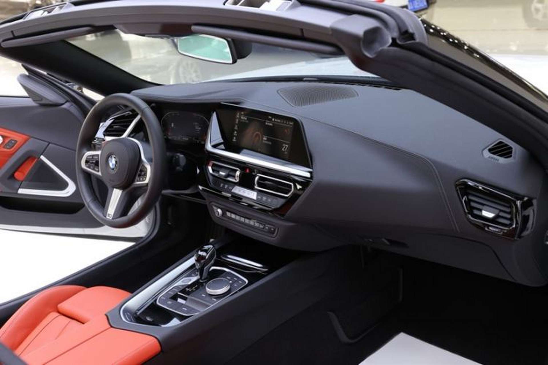 Used BMW Z4 2022 sDrive 25i M Sport Package Interior 4