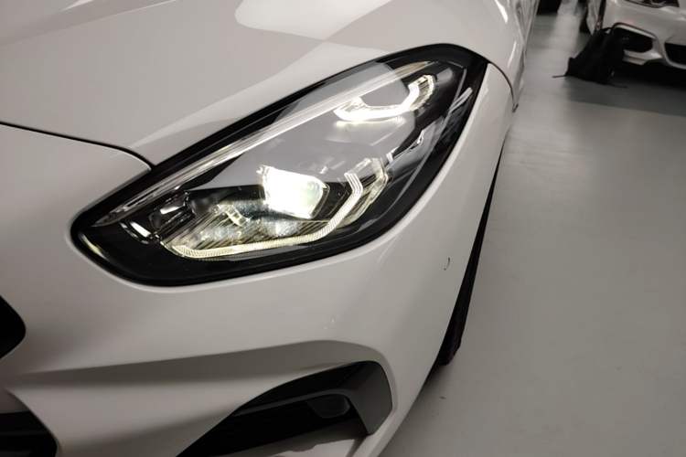 Used BMW Z4 2022 sDrive 25i M Sport Night Edition package Left Front Headlight