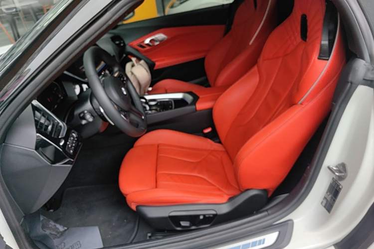 Used BMW Z4 2022 sDrive 25i M Sport Package Left Front Seat
