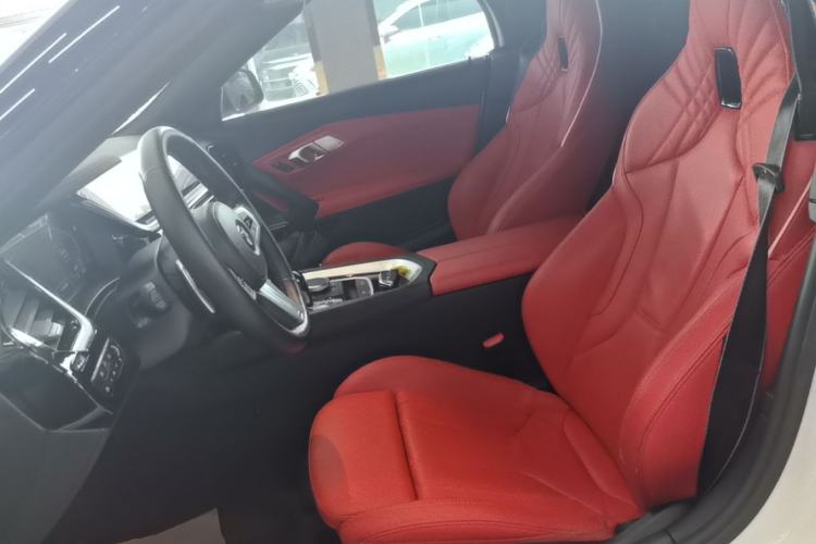 Used BMW Z4 2022 sDrive 25i M Sport Package Left Front Seat