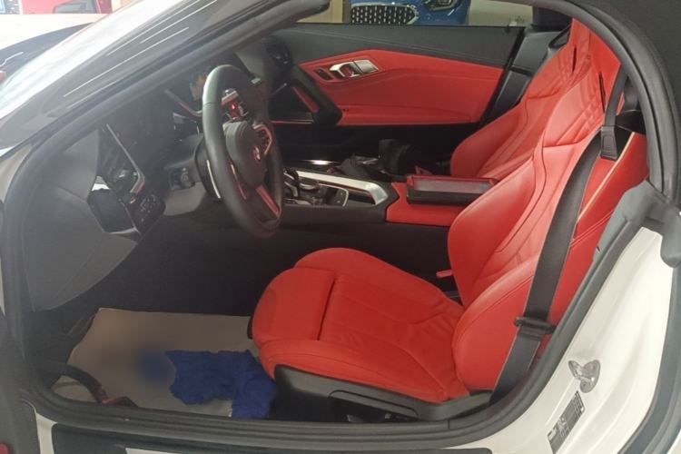Used BMW Z4 2022 sDrive 25i M Sport Package Left Front Seat