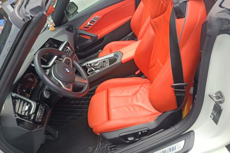 Used BMW Z4 2022 sDrive 25i M Sport Package Left Front Seat