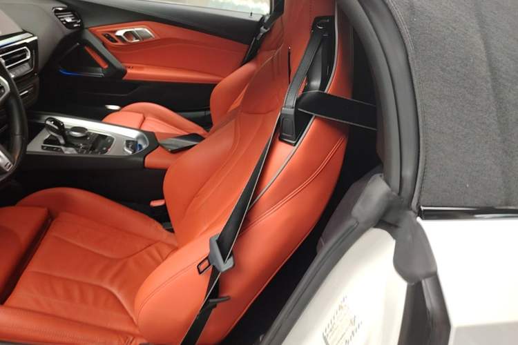 Used BMW Z4 2022 sDrive 25i M Sport Night Edition package Left Rear Seat