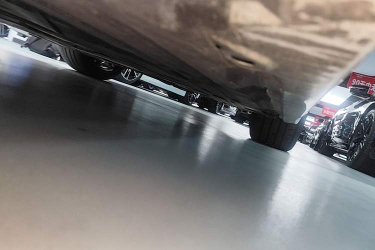 Used BMW Z4 2022 sDrive 25i M Sport Package Left Side Sill