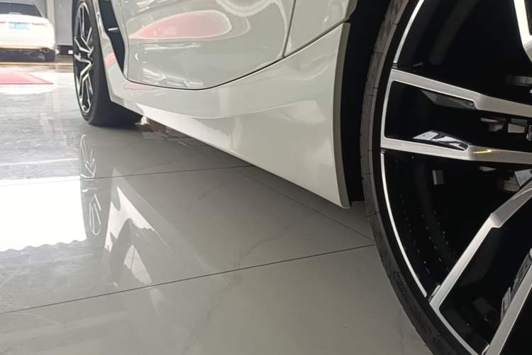 Used BMW Z4 2022 sDrive 25i M Sport Package Left Side Sill
