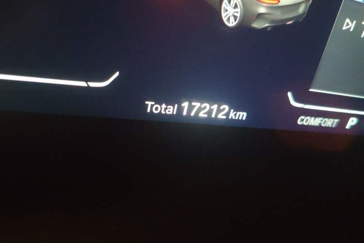 Used BMW Z4 2022 sDrive 25i M Sport Night Edition package Odometer Close Up