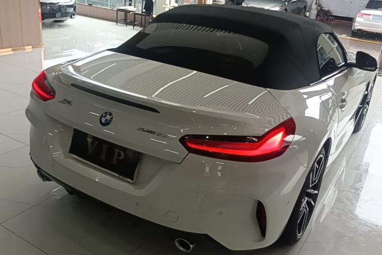 Used BMW Z4 2022 sDrive 25i M Sport Package Rear Right 45 Deg