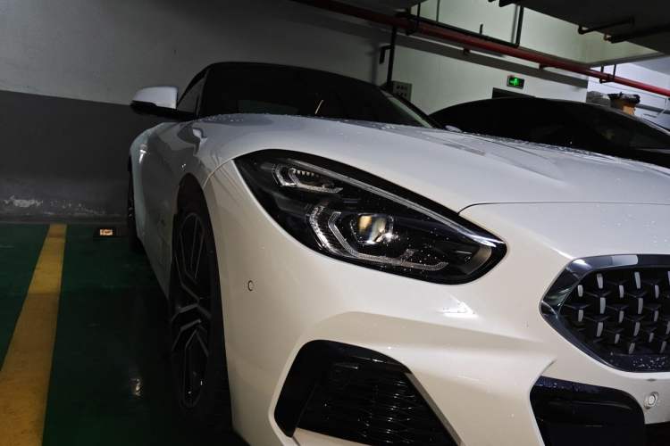 Used BMW Z4 2022 sDrive 25i M Sport Package Right Front Headlight