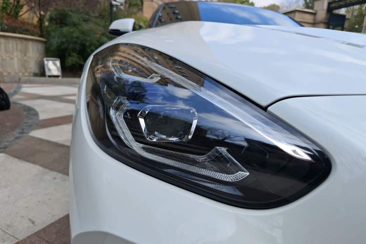 Used BMW Z4 2022 sDrive 25i M Sport Package Right Front Headlight
