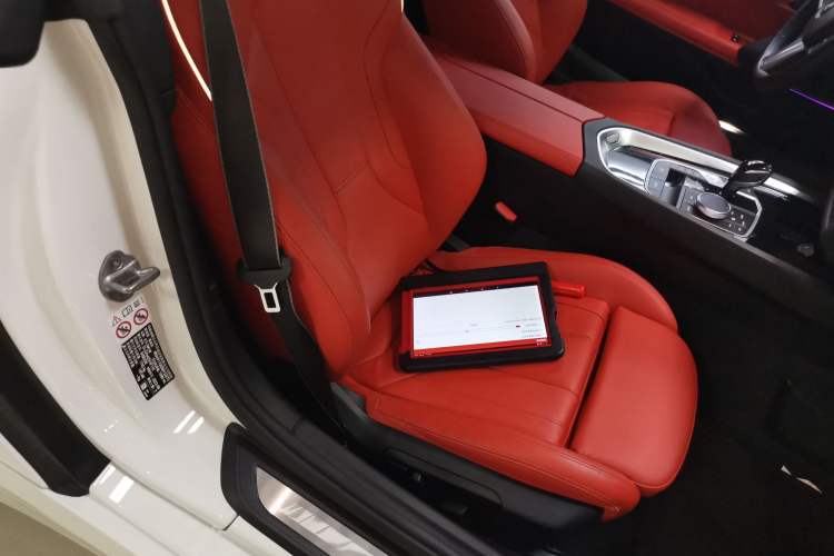 Used BMW Z4 2022 sDrive 25i M Sport Package Right Front Seat