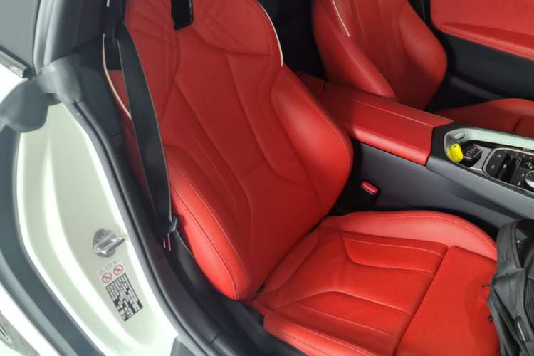 Used BMW Z4 2022 sDrive 25i M Sport Package Right Front Seat