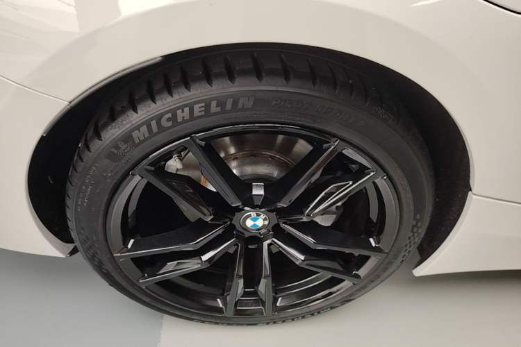 Used BMW Z4 2022 sDrive 25i M Sport Night Edition package Right Rear Wheel Hub