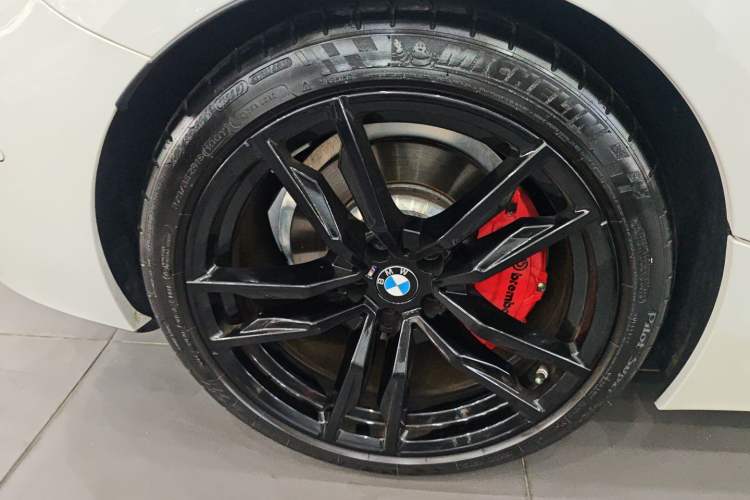 Used BMW Z4 2022 sDrive 25i M Sport Night Edition package Right Rear Wheel Hub