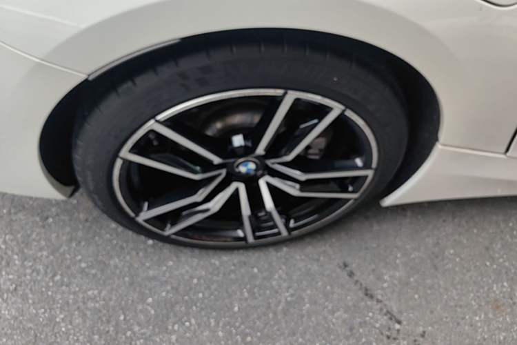 Used BMW Z4 2022 sDrive 25i M Sport Package Right Rear Wheel Hub