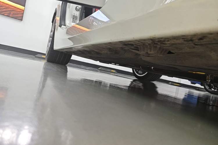 Used BMW Z4 2022 sDrive 25i M Sport Package Right Side Sill