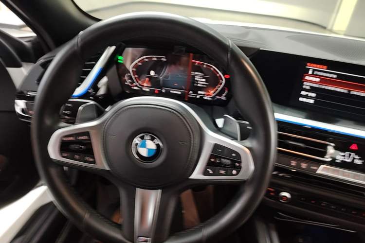 Used BMW Z4 2022 sDrive 25i M Sport Night Edition package Steering Wheel