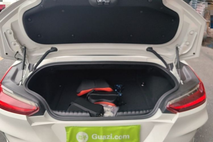 Used BMW Z4 2022 sDrive 25i M Sport Night Edition package Trunk