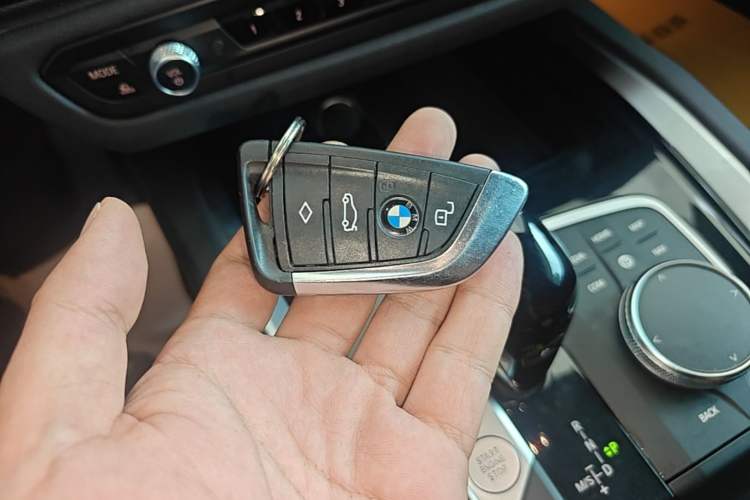 Used BMW Z4 2022 sDrive 25i M Sport Package Vehicle Key