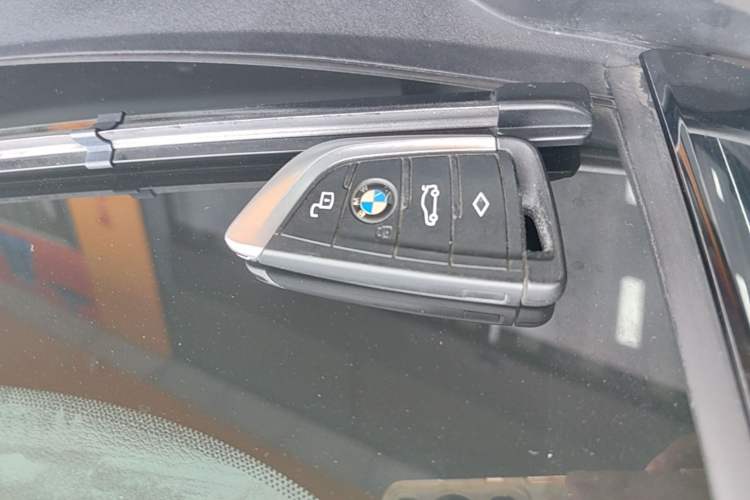 Used BMW Z4 2022 sDrive 25i M Sport Package Vehicle Key