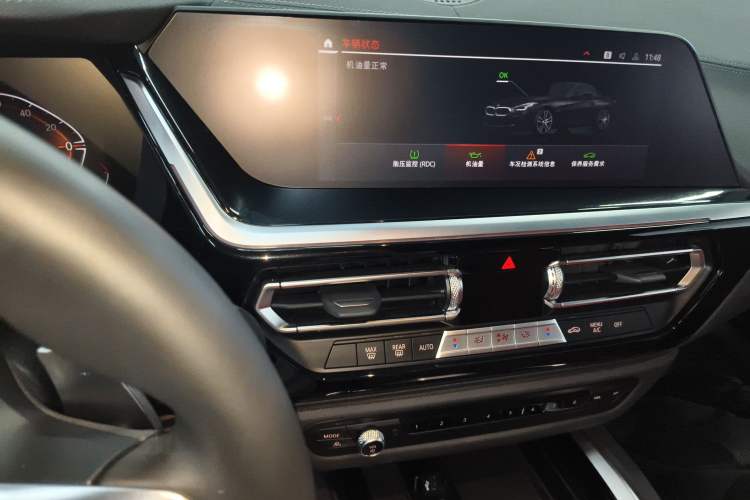 Used BMW Z4 2023 sDrive 25i M Sport Package Audio And AC Panel