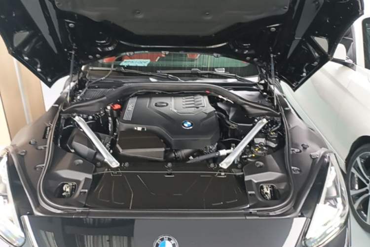 Used BMW Z4 2023 sDrive 25i M Sport Package Engine Bay
