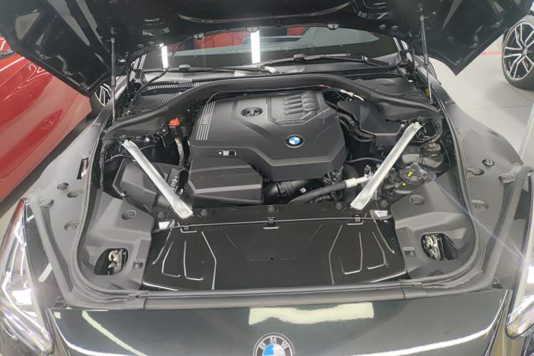 Used BMW Z4 2023 sDrive 25i M Sport Package Engine Bay