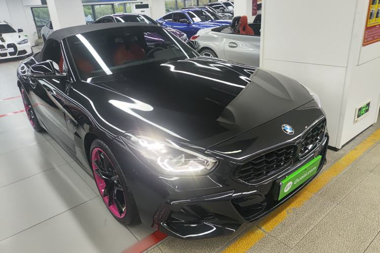Used BMW Z4 2023 sDrive 25i M Sport Package Front Right 45 Deg