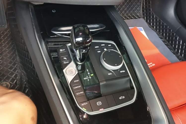 Used BMW Z4 2023 sDrive 25i M Sport Package Gear Lever
