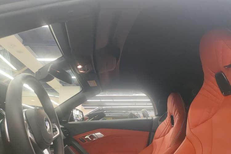 Used BMW Z4 2023 sDrive 25i M Sport Package Headliner