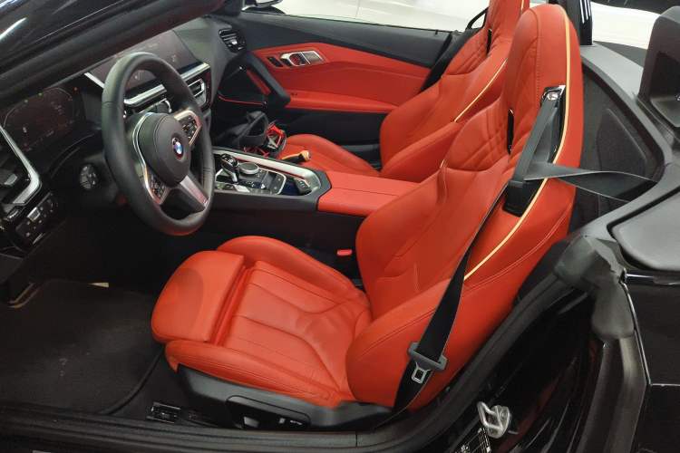 Used BMW Z4 2023 sDrive 25i M Sport Package Left Front Seat