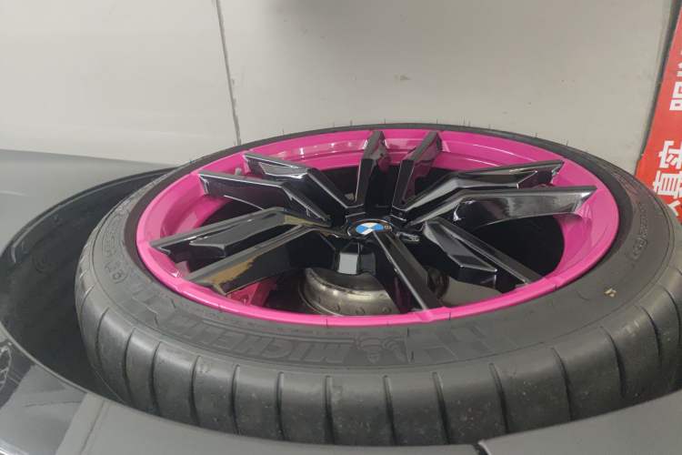 Used BMW Z4 2023 sDrive 25i M Sport Package Left Front Wheel Hub