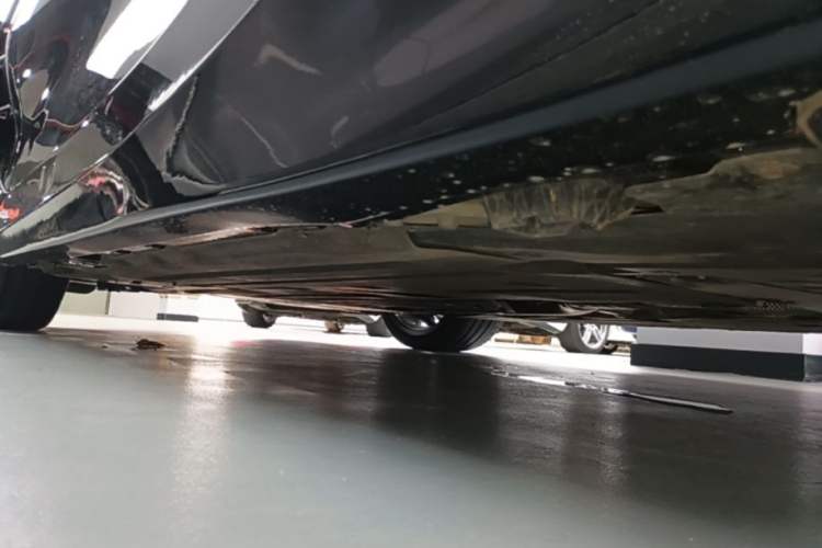 Used BMW Z4 2023 sDrive 25i M Sport Package Left Side Sill
