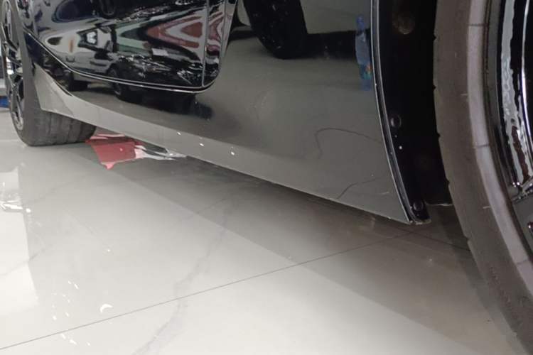 Used BMW Z4 2023 sDrive 25i M Sport Package Right Side Sill