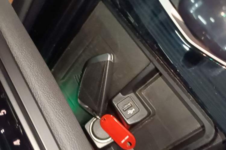 Used BMW Z4 2023 sDrive 25i M Sport Package Vehicle Key