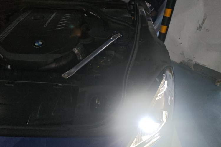 Used BMW Z4 2023 M40i M Sport Performance Edition Engine Bay Left