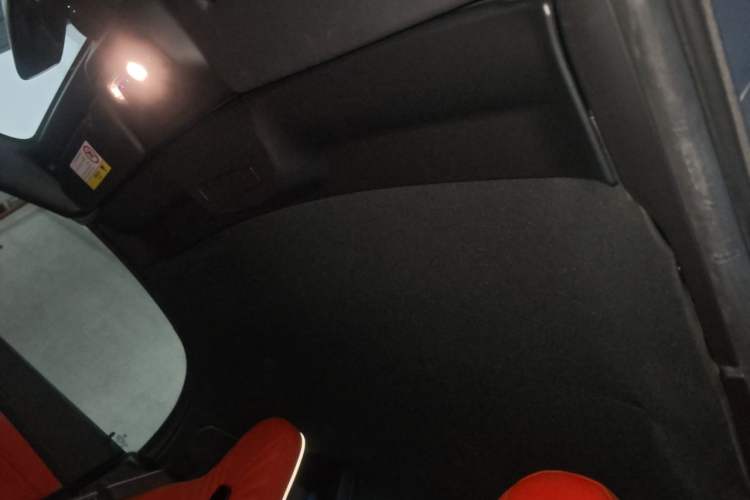 Used BMW Z4 2023 M40i M Sport Performance Edition Headliner