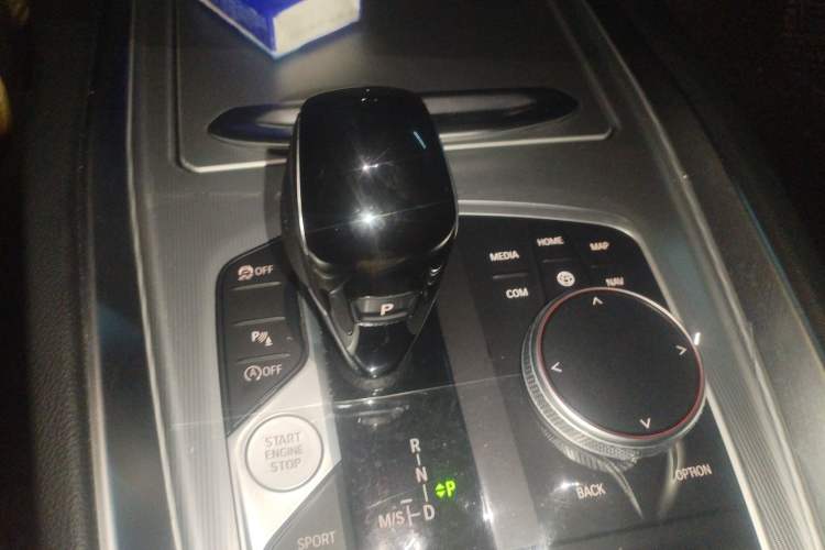 Used BMW Z4 2023 sDrive 25i M Sport Night Edition package Gear Lever