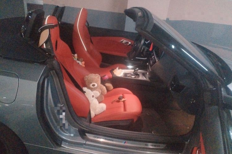Used BMW Z4 2023 sDrive 25i M Sport Night Edition package Left Rear Seat