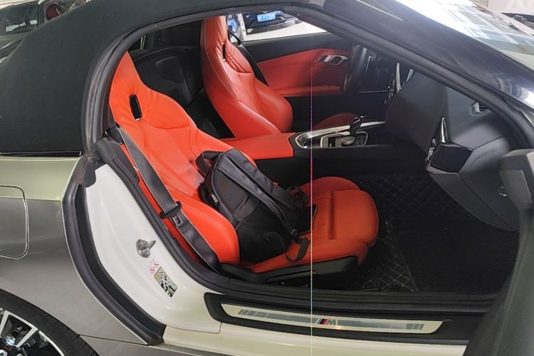 Used BMW Z4 2023 sDrive 25i M Sport Package Right Front Seat